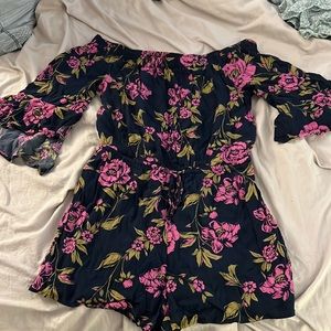 Express floral romper size medium
